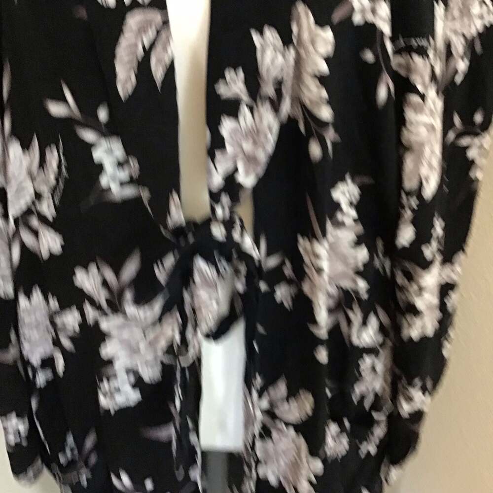 Spiritual Gangster Maya Tie-Front Floral Kimono Robe One Size Cardigan - Picture 5 of 11